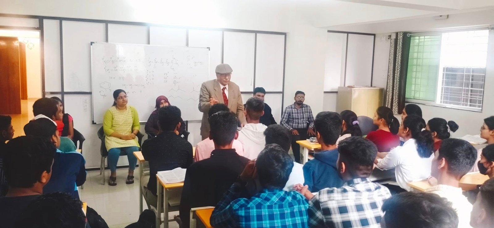 Kota Pedagogy Chemistry Lecture at Kota Rankers Point Pune